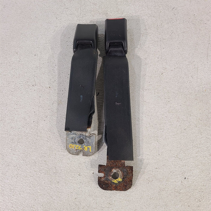 94-98 Mustang Rear Seat Belt Buckles Latches Pair Aa7210