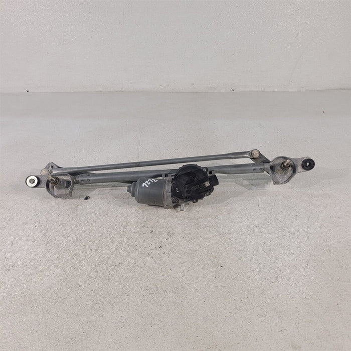 16-19 Cadillac ATS-V Windshield Wiper Transmission W/ Motor Oem Aa7272