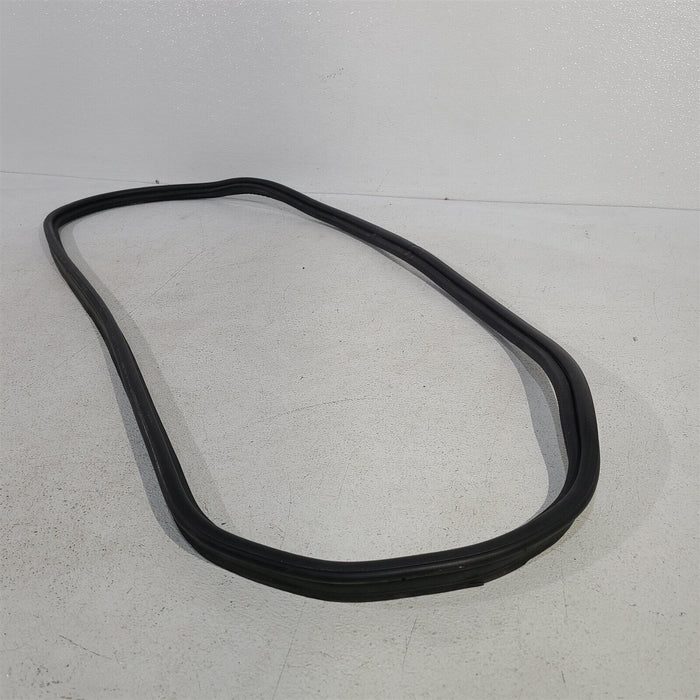 99-04 Ford Mustang Rear Trunk Lid Deck Lid Seal Weather Strip Aa7147