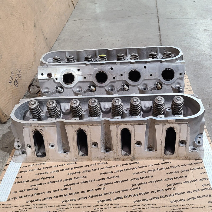 97-04 Corvette C5 LS1 5.7 Cathedral Port Cylinder Head Pair 853 Castings Aa7262