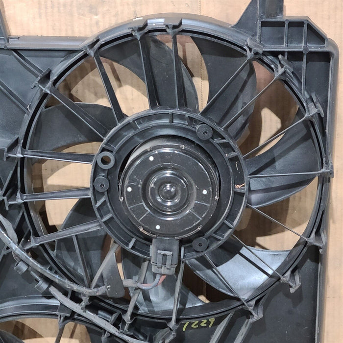 06-07 Dodge Challenger Srt8 6.1L Engine Cooling Fans Dual Fan Hemi Aa7229