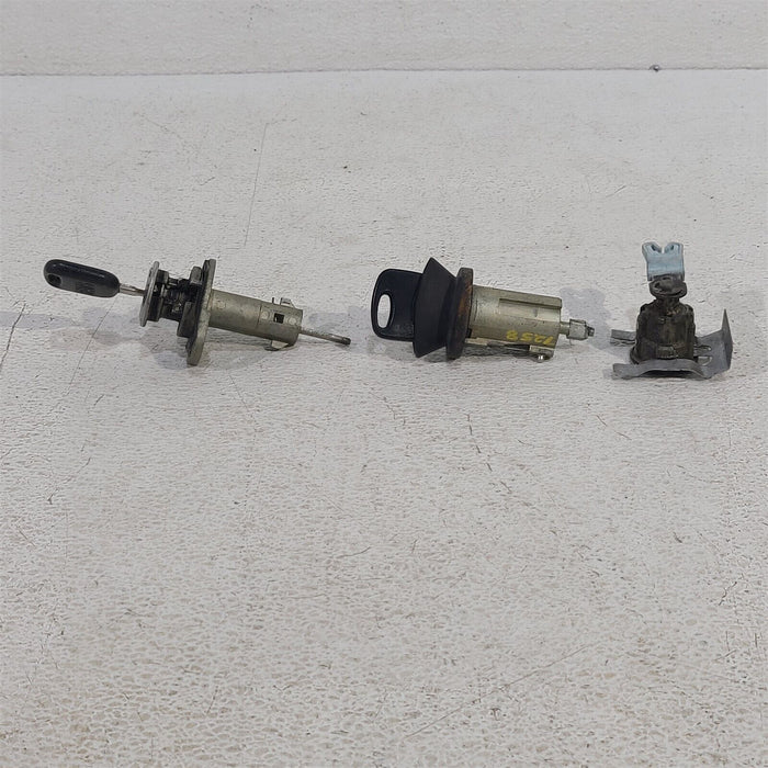 99-04 Mustang Ignition Door Trunk Lock Set Cylinder Key Aa7258