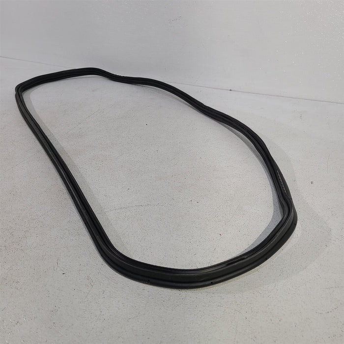 99-04 Ford Mustang Rear Trunk Lid Deck Lid Seal Weather Strip Aa7147