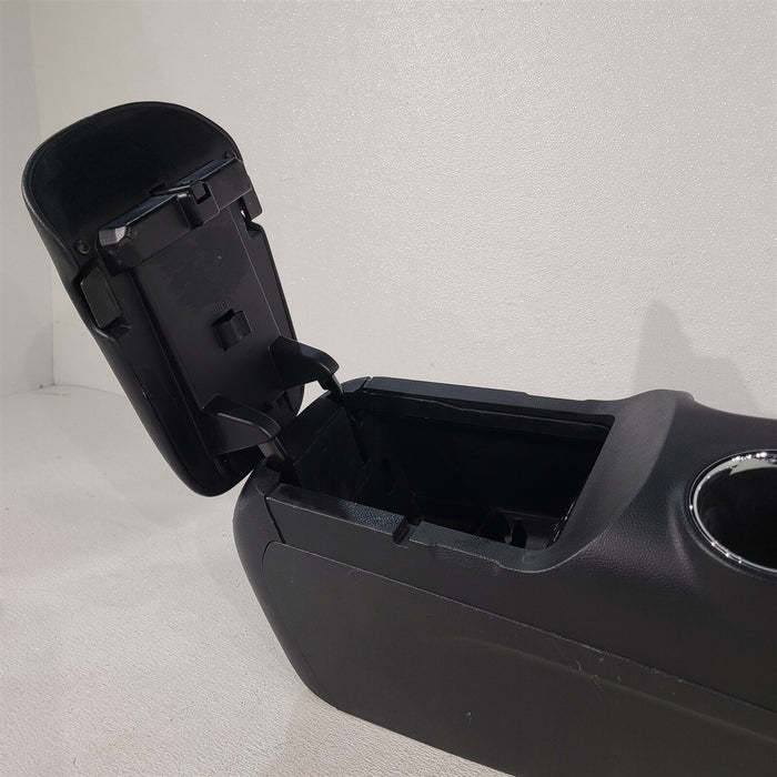 15-22 Mustang Gt Center Console Arm Rest Aa7232