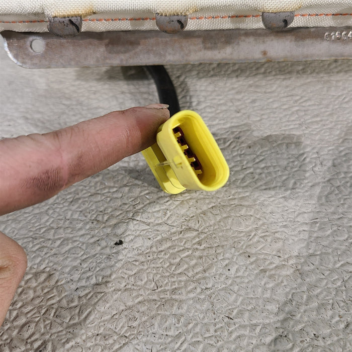 47032584