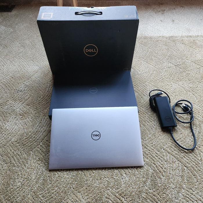 Dell XPS 15 9520 15.6" (1TB SSD, Intel Core i9-12900HK, 32GB RAM, NVIDIA GeForce