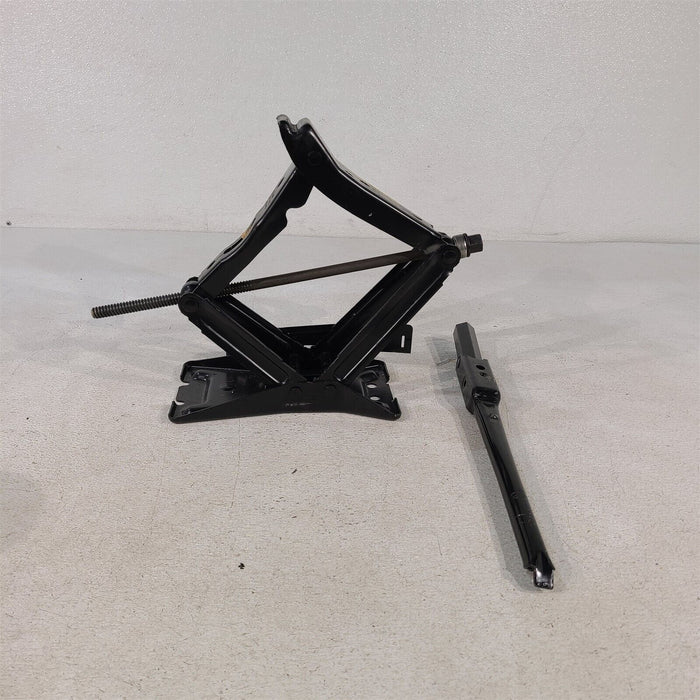 98-02 Camaro Z28 Spare Tire Jack With Lug Wrench Aa7252