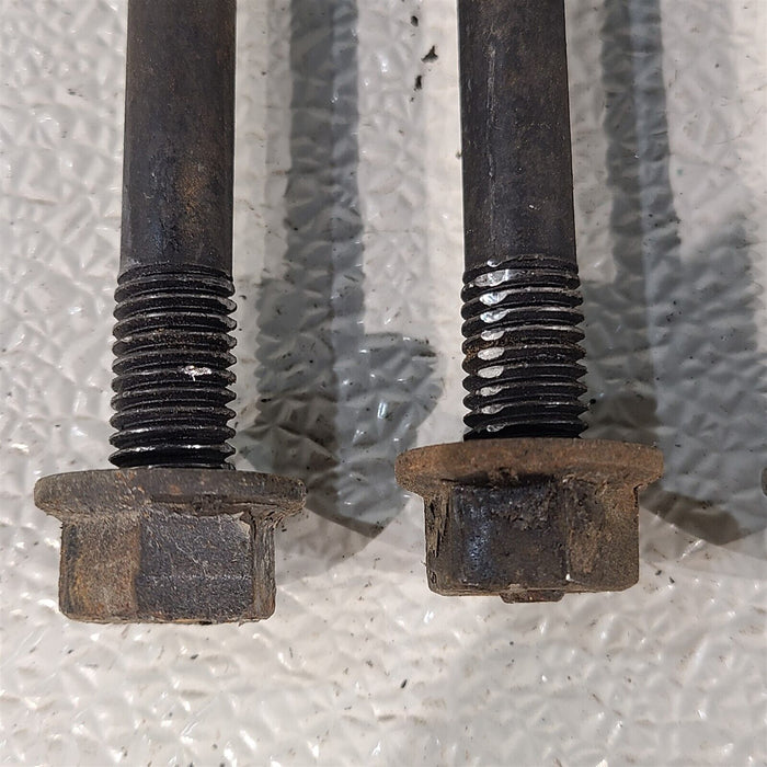 44041022