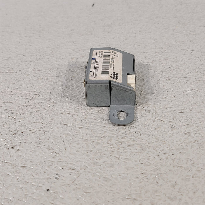 47303052