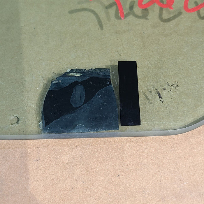 97-04 Corvette C5 Driver Door Window Glass Lh Aa7262