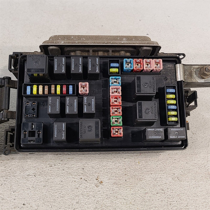 06-10 Dodge Charger Srt8 Fuse Box Block Power Distribution Control Module Aa7229