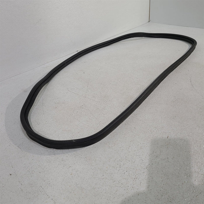 99-04 Ford Mustang Rear Trunk Lid Deck Lid Seal Weather Strip Aa7147