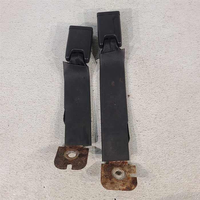 94-98 Mustang Rear Seat Belt Buckles Latches Pair Aa7182