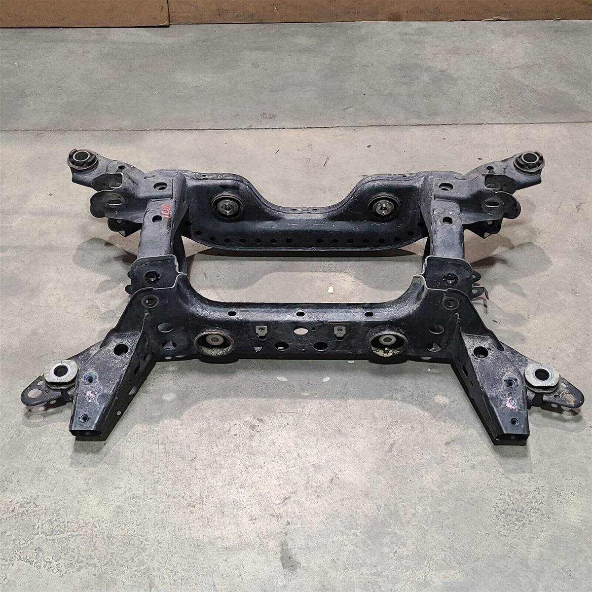 2015 Ford Mustang GT 5.0L Rear Subframe Suspension Cradle Crossmember ...