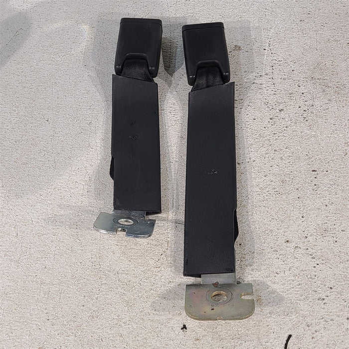 94-98 Mustang Rear Seat Belt Buckles Latches Pair Aa7239