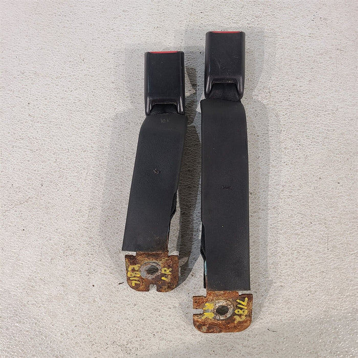 94-98 Mustang Rear Seat Belt Buckles Latches Pair Aa7182