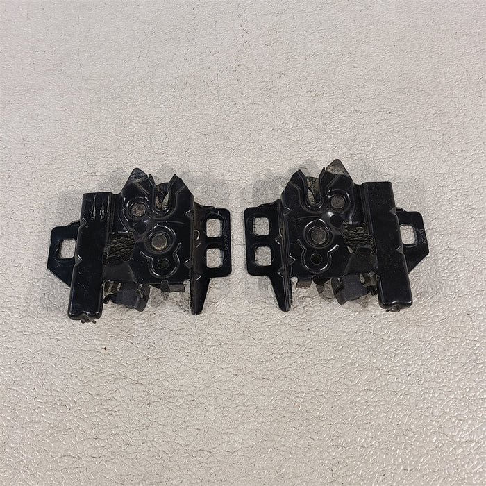 47318090
