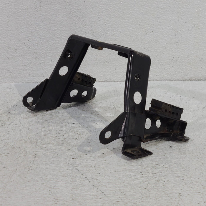 1993 Suzuki GSX750F Katana Front Seat Bracket PS1084