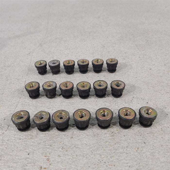 9404 Mustang Gt 5.0L Convertible Top Staple Strip To Body Mounting Nu