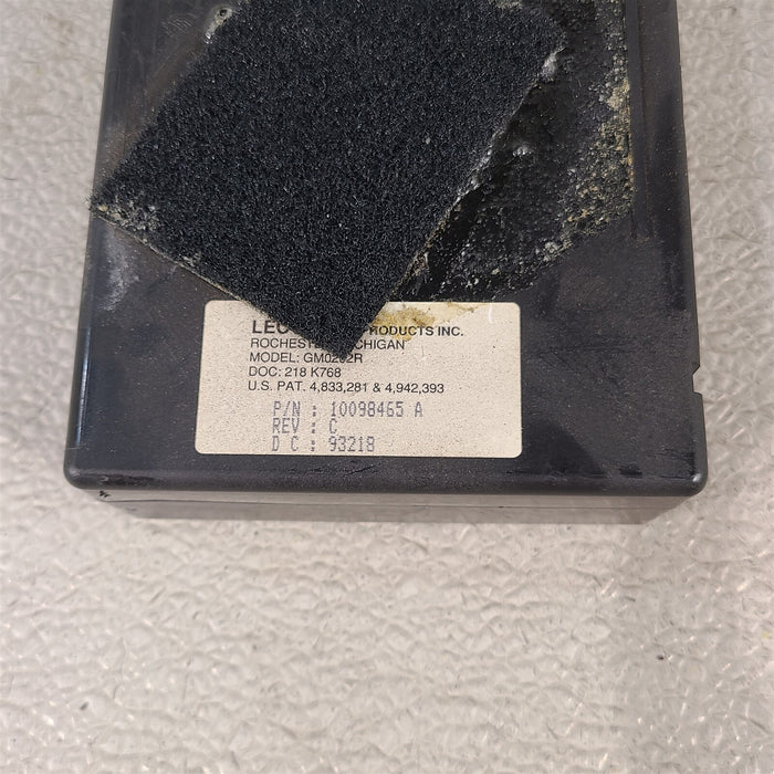 46319588