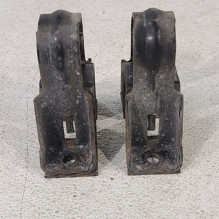 99-04 Mustang Front Sway Bar Mount Brackets Pair Aa7186