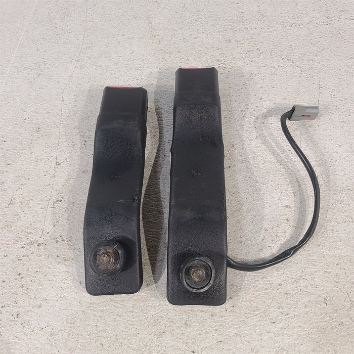 94-98 Mustang Front Seat Belt Buckles Latches Pair Aa7236