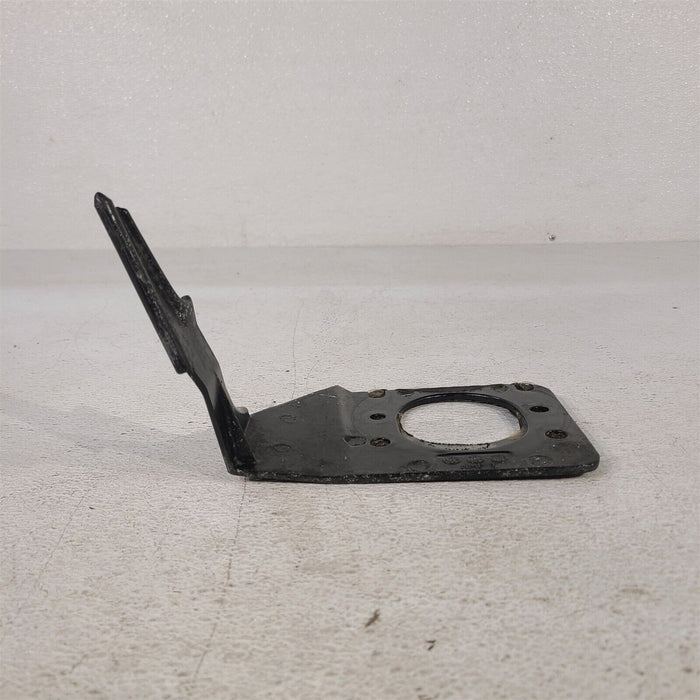 90-96 Corvette C4 Ecm Pcm Computer Mounting Bracket 10143544 M96751