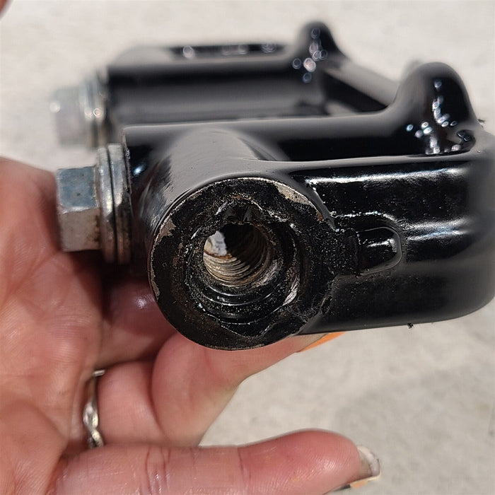 2016 Harley Road Glide Special Lower Engine Mount Stand Bracket Ps1092