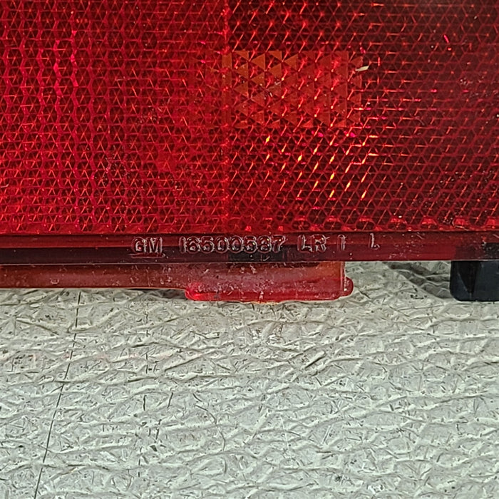 47712532