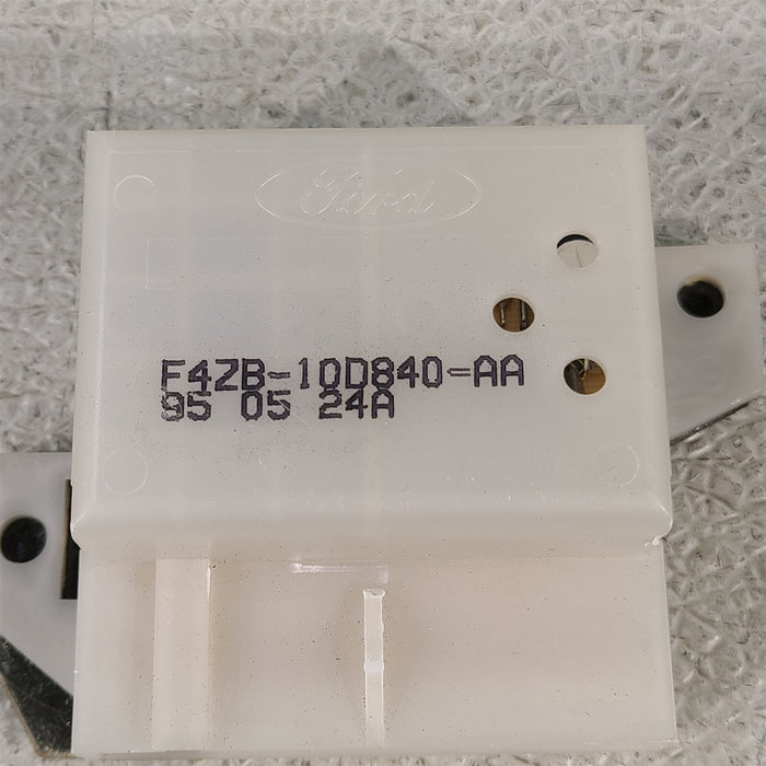 47304077