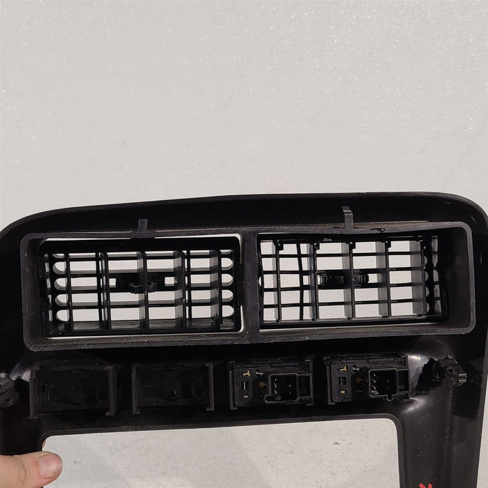 00-02 Camaro Z28 Dash Radio Hvac Vent Trim Bezel Aa7252