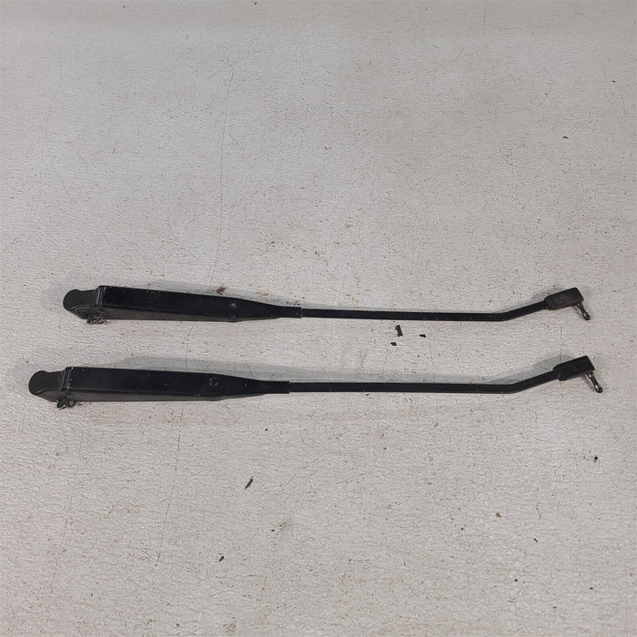 87-93 Ford Mustang Windshield Wiper Arms Lh Rh Set Aa7260