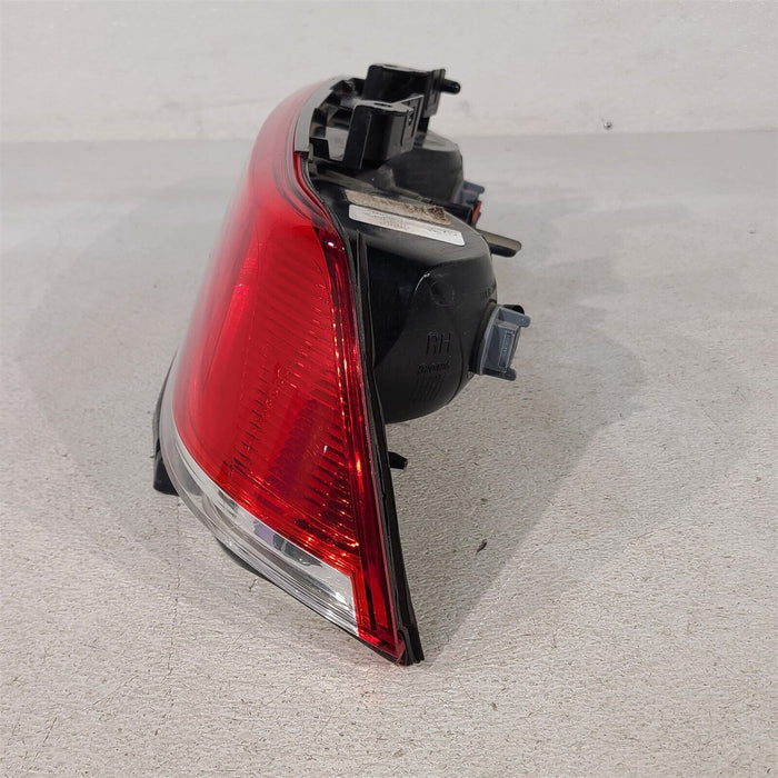 14-15 Camaro Ss Taillight Led Passenger Tail Lamp Rh AA7177