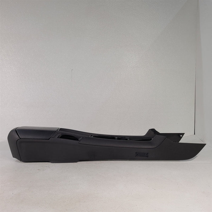 10-15 Camaro Ss Center Console Housing Lid Arm Rest Housing Aa7255