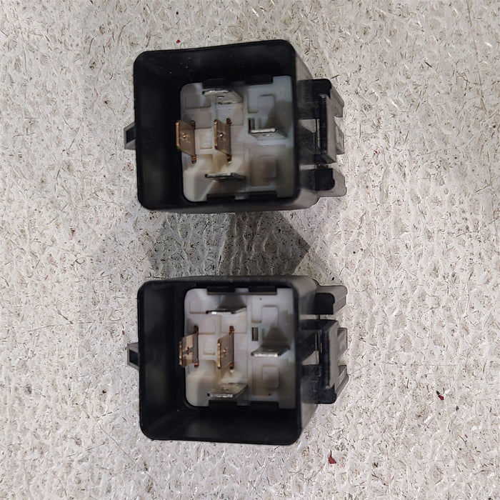 99-04 Mustang Gt Convertible Top Pump Motor Relays (2) Aa7186