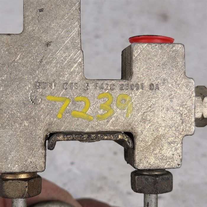 94-95 Mustang Gt Brake Proportioning Valve Oem Aa7239