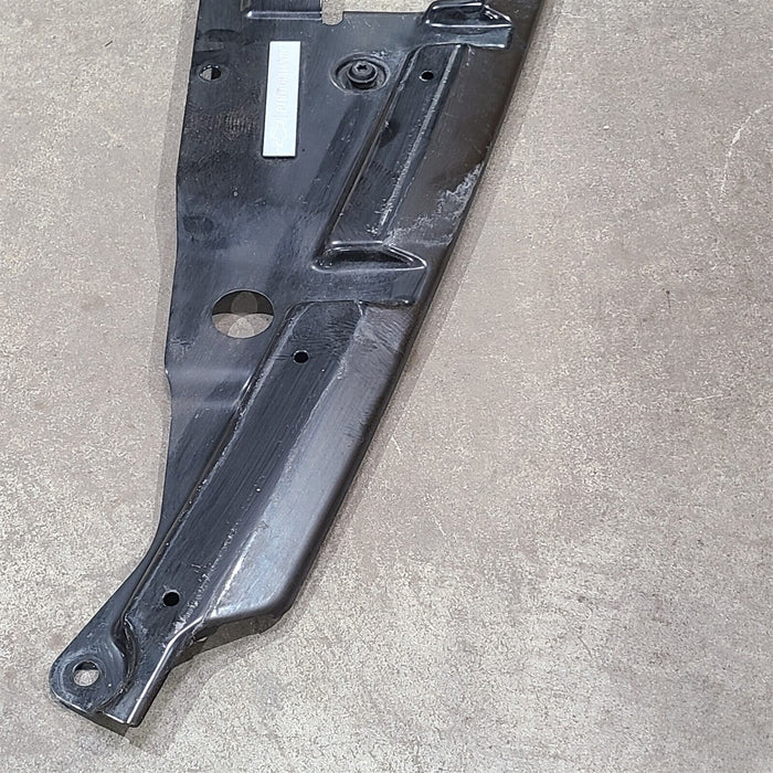 14-15 Camaro Ss Upper Core Support Panel Mount Aa7155