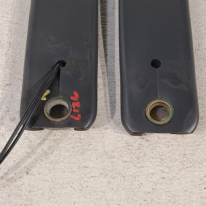 84-94 Corvette C4 Seat Belt Buckle Set Pair Buckles Aa7217