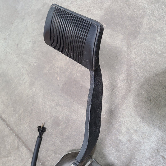 2006 Chrysler 300C Srt8 Brake Pedal Aa7162