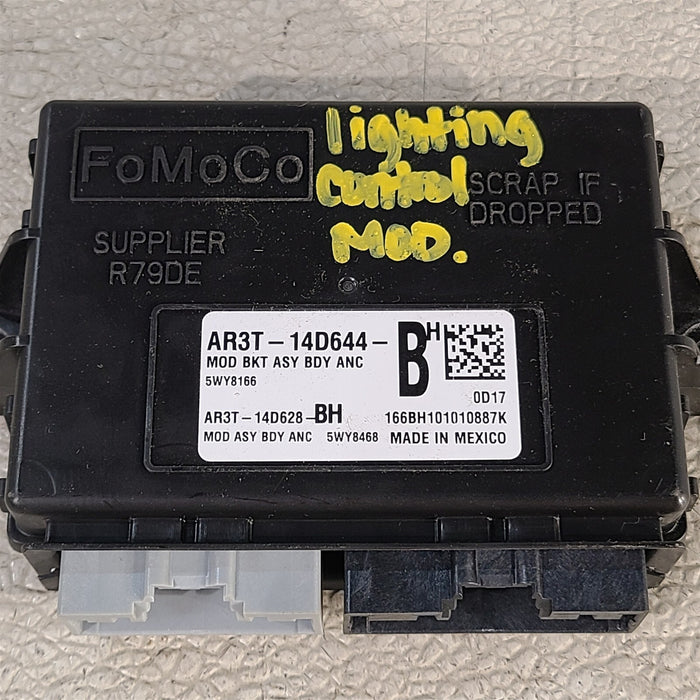 47723561
