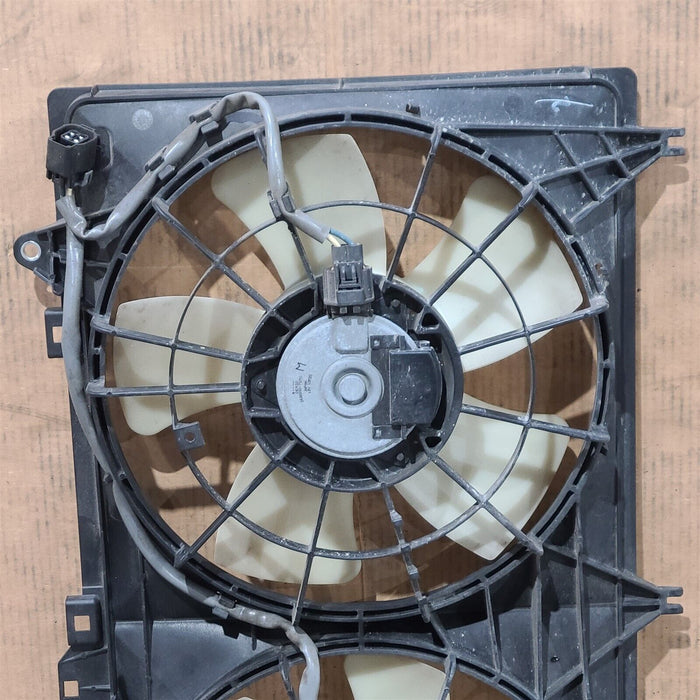 12-15 Camaro Ss Radiator Cooling Dual Fan Fans 6.2L Aa7163