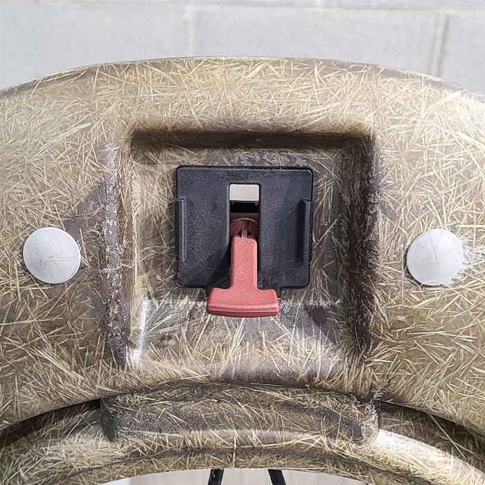 47320919