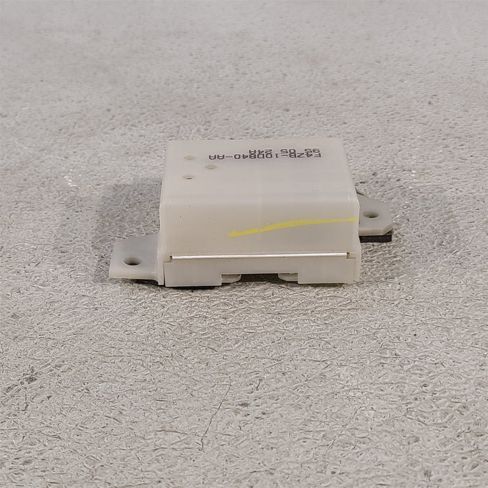 47304077