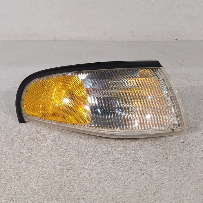 94-98 Mustang Gt Passenger Front Turn Signal Marker Light Housing Rh Aa7239