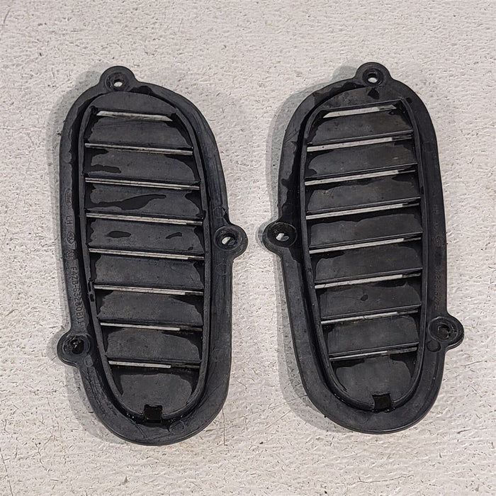 94-95 Mustang Gt Quarter Panel Scoops Vents Brake Cooling Ducts Aa7239