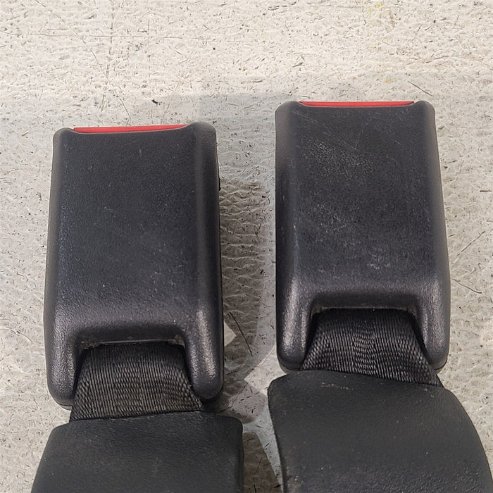 94-98 Mustang Rear Seat Belt Buckles Latches Pair Aa7236