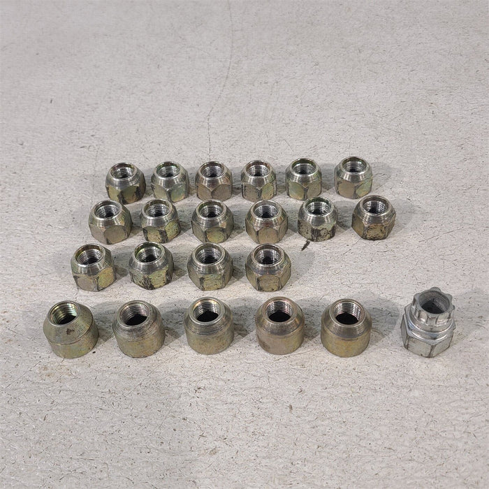 94-04 Mustang Lug Nut With Wheel Locks Set Nuts AA7218