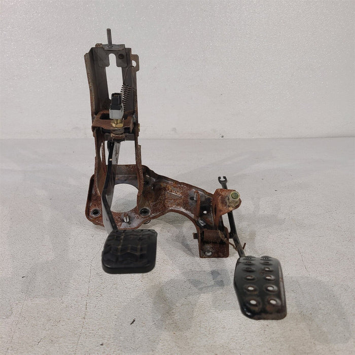 99-05 Miata Mx5 Gas Accelerator Brake and Clutch Pedal Assembly AA7215