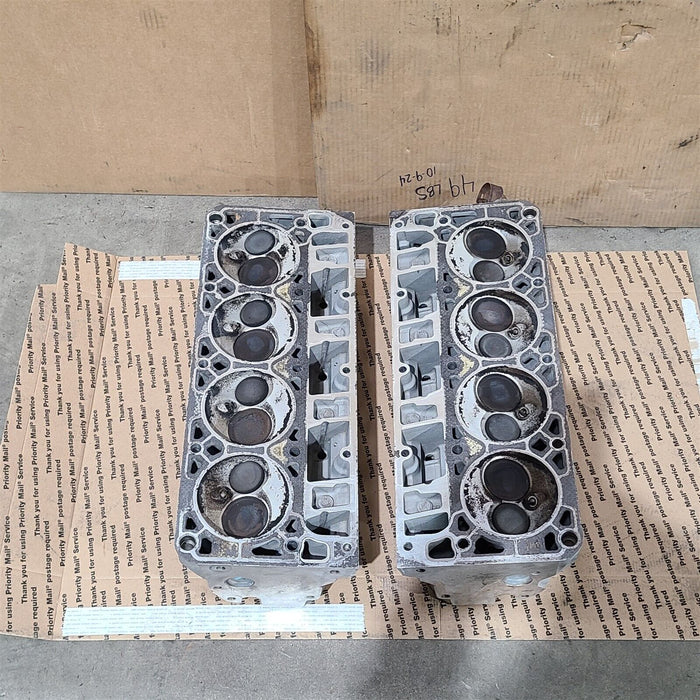 97-04 Corvette C5 LS1 5.7 Cathedral Port Cylinder Head Pair 853 Castings Aa7262