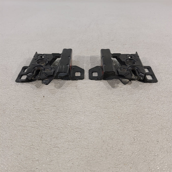 47318090